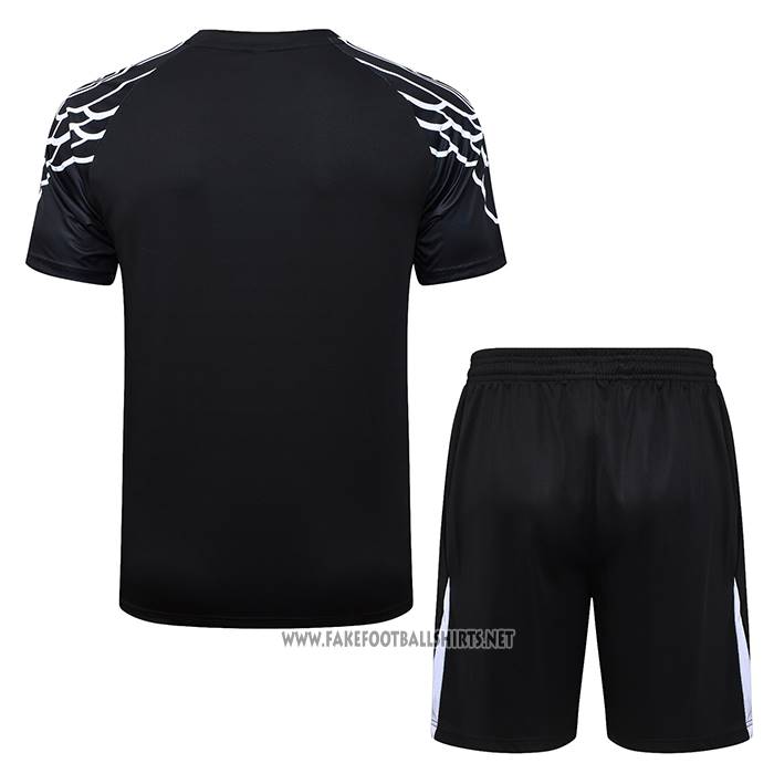 Tracksuit
 Paris Saint-Germain Short Sleeve
 2025-2026 Black
 - Shorts
